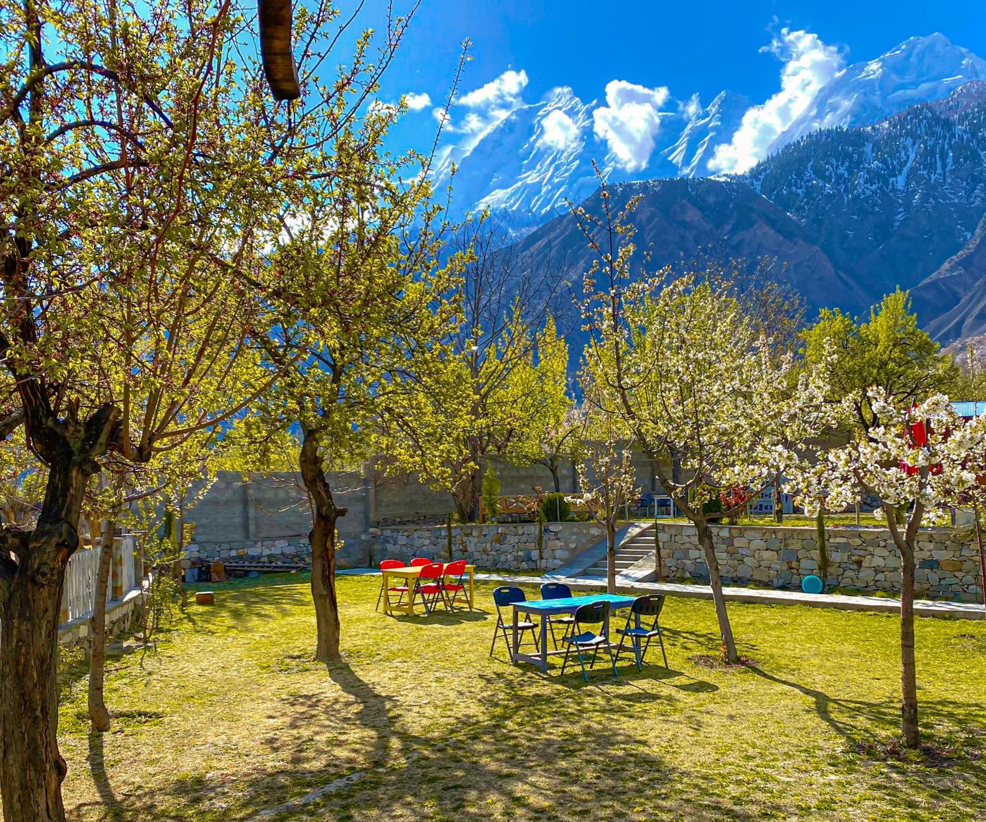 Dumani Nagar Hotel & Resort Karimabad  Exteriér fotografie