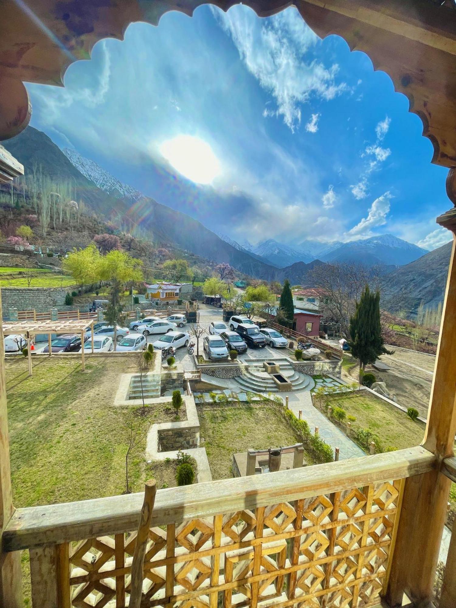 Dumani Nagar Hotel & Resort Karimabad  Exteriér fotografie