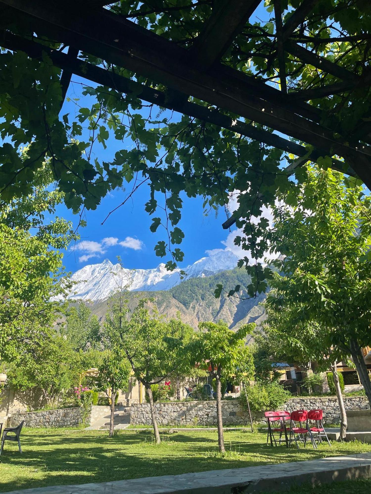 Dumani Nagar Hotel & Resort Karimabad  Exteriér fotografie