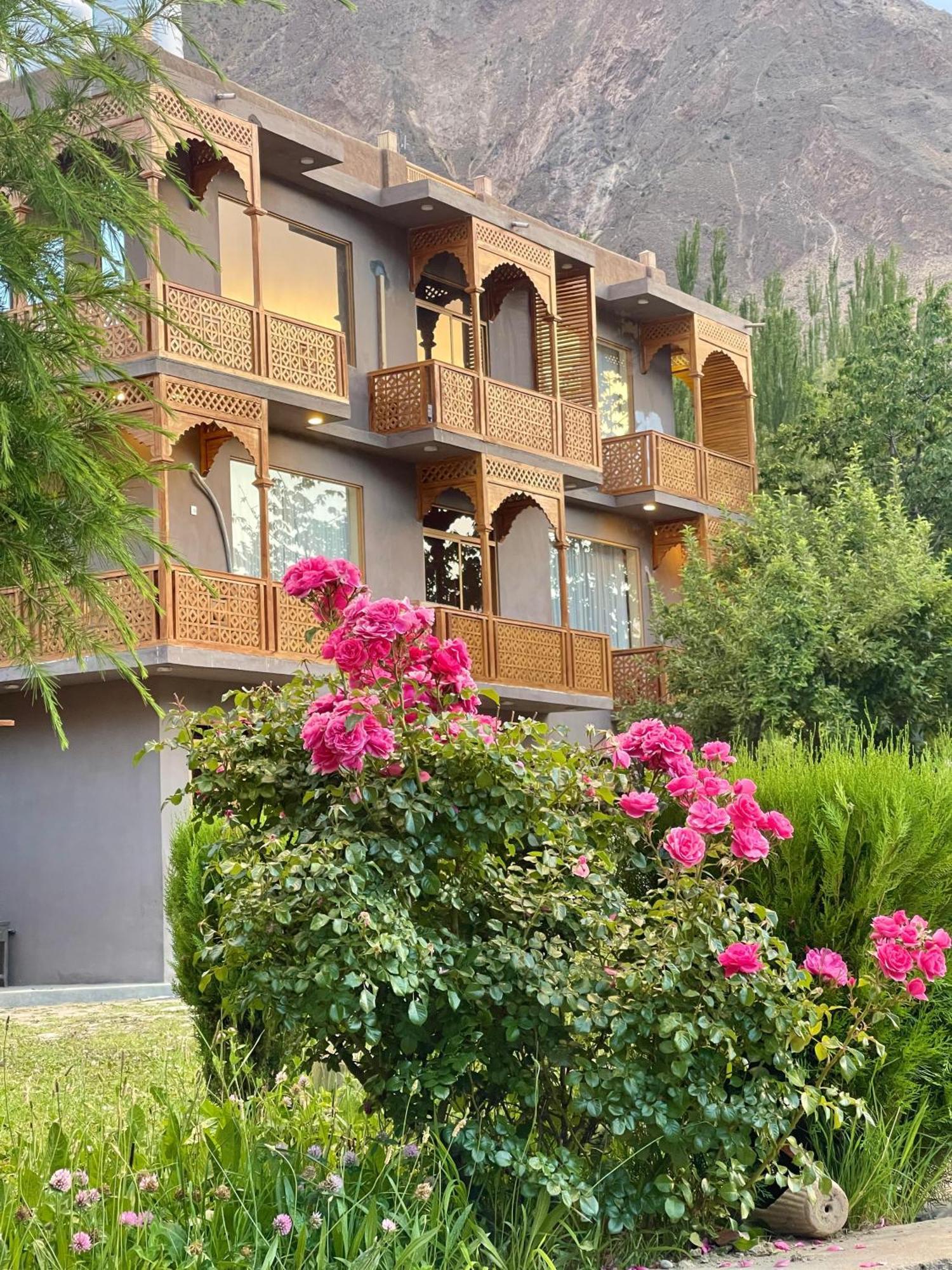 Dumani Nagar Hotel & Resort Karimabad  Exteriér fotografie