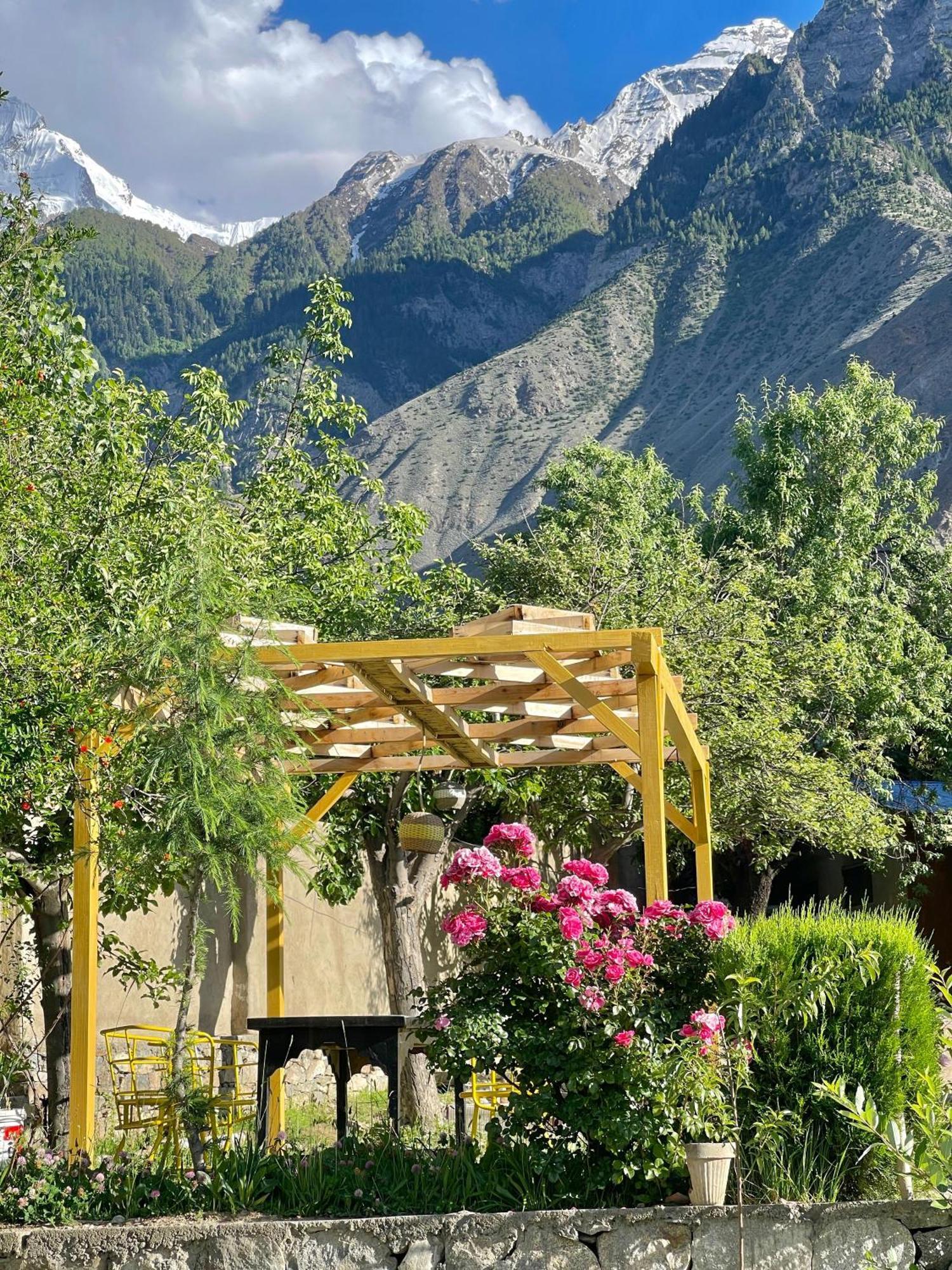 Dumani Nagar Hotel & Resort Karimabad  Exteriér fotografie