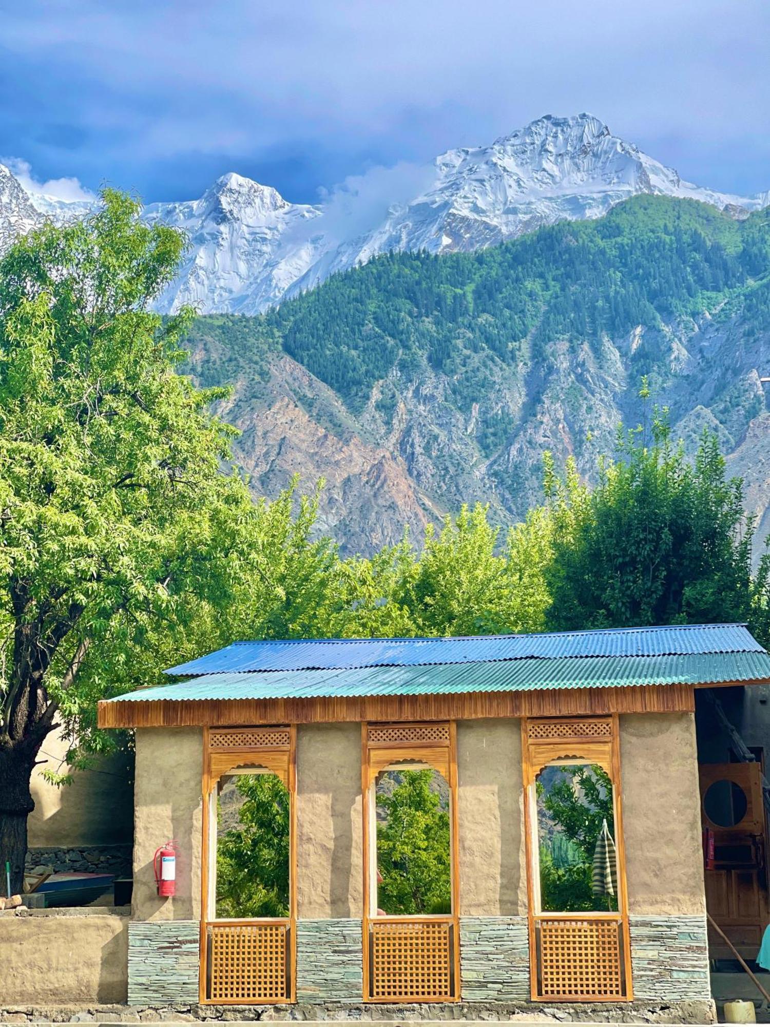 Dumani Nagar Hotel & Resort Karimabad  Exteriér fotografie